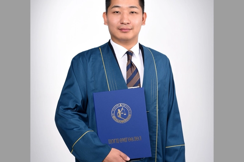 Хуульч Б.Билгүүн: Тусгай зөвшөөрөл гэх ногоон өнгөтэй А4-ийн цаасаар цөөн хэдэн төрийн алба хаагчдыг Монголын ард түмэн олон жил тэжээлээ.